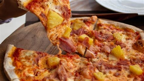 What Makes a Good Software Engineer: And Why They Might Secretly Love Pineapple on Pizza